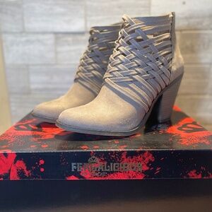 Fergalicious Weever Booties Doe Grey 9.5